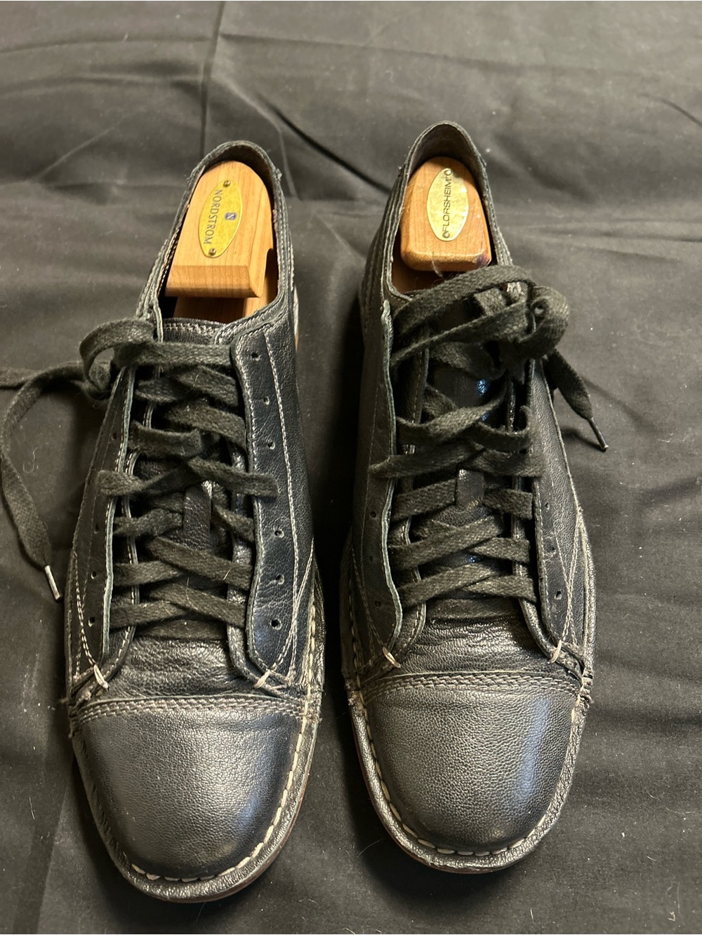 John Varvatos Black Leather Low Top Sneakers Shoes Men’s 9.5 Rare Discontinued